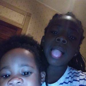 Meet your Posher, Sade